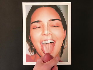 Masturbação Tribute To Kendall Jenner
